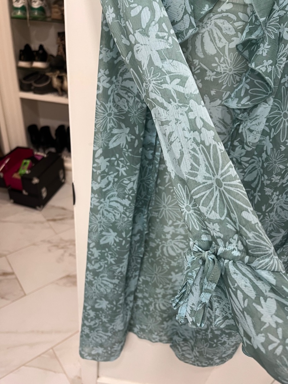NWT Sheer Bathing Suit Cover Up - Picture 4 of 6
